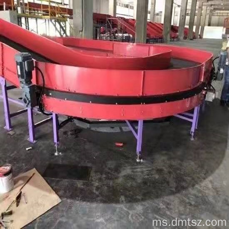 Melukis tali pinggang penghantar memuatkan pemunggah trak dan bekas