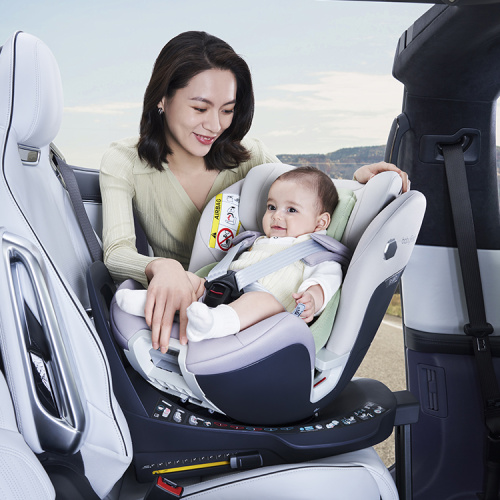 מושב מכונית לילד 40-125 ס&quot;מ עם isofix