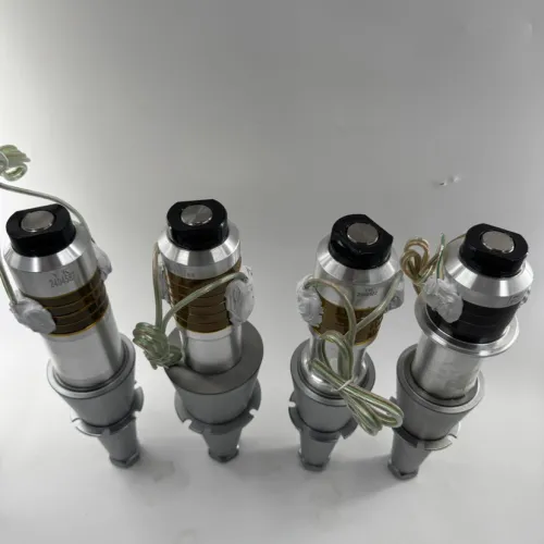15kHz 2600W ultrasonik kaynak dönüştürücü