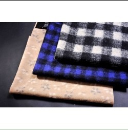 Menjual Jacquard Knitted Woolen Fabric Faux Fur