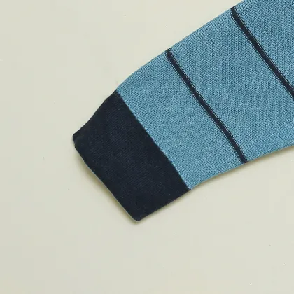 Men's V collar sweater