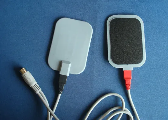 Silicon Physiotherapy Electrodes Pads / Red Heating Adhesive Tens Electrodes Pads, 11.3*7.8cm Rubber Electrodes