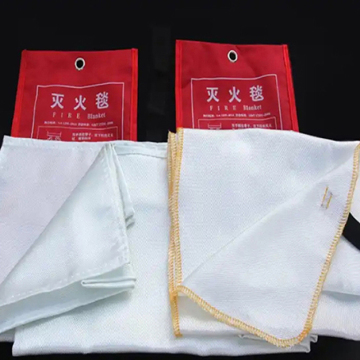 Compact Fire Blanket for Emergency Use