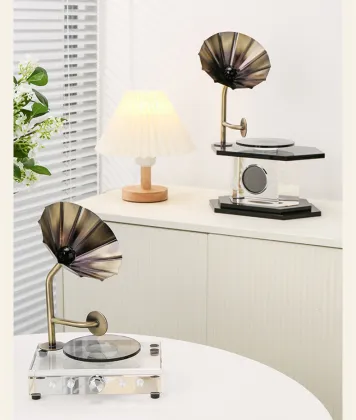 Modern Simple Retro Crystal Phonograph Ornament for Living Room Decor