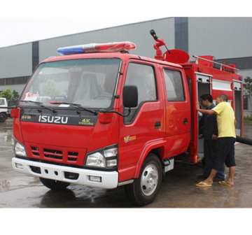 Double Cabin 1800L Isuzu Foam Tender Fire Truck
