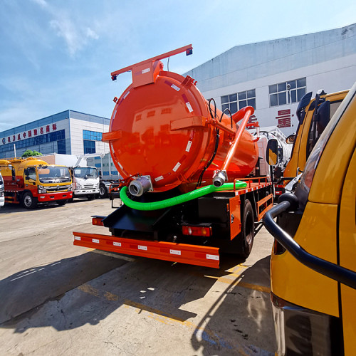 Dongfeng Tianjin 15CBM вакуумный всасывающий грузовик