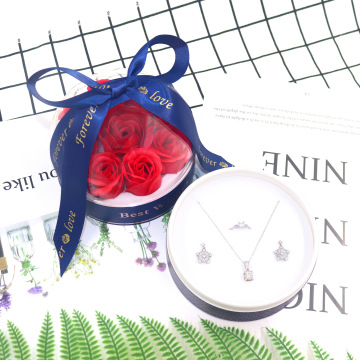 A1 Rose Flower Gift Box: scatola da imballaggio per il rossetto, la collana e il ciondolo
