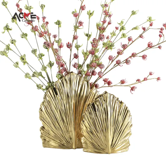 Wholesale Luxury Nordic Modern Black White and Gold Ceramic Vase with Glazed Plantain Banana Leaf Design for Home and Hotel Decor