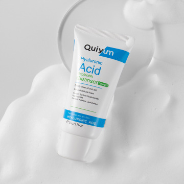 Anti-Aging Amino Acid Vitamin C Hyaluronic Acid Facial Cleansing Mousse: Ultimate VC Foaming Face Wash for Clear Skin