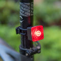 Luzes traseiras de bicicleta de aviso à prova d'água recarregável inteligente