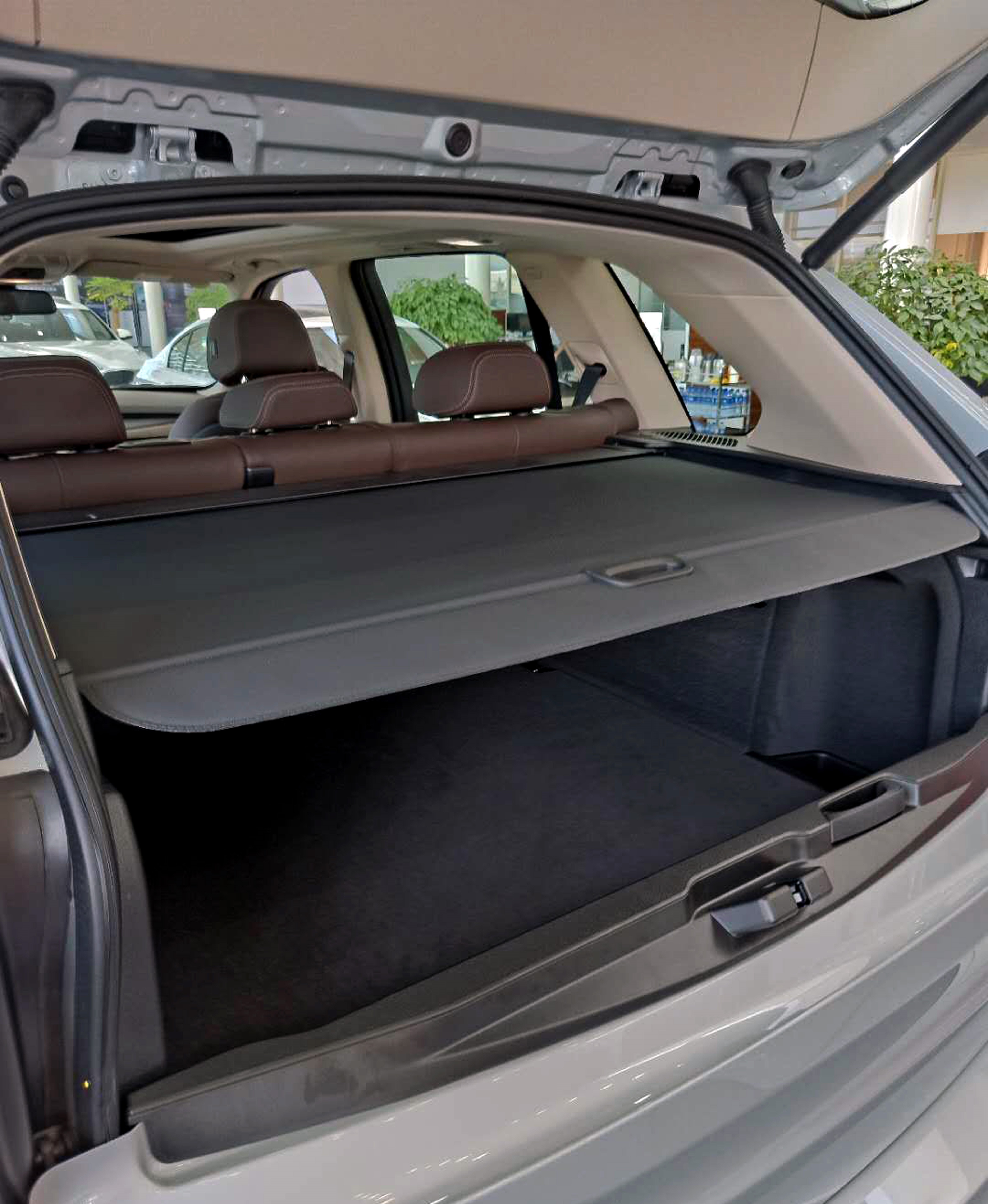 New BMW Trunk Cargo Cover 