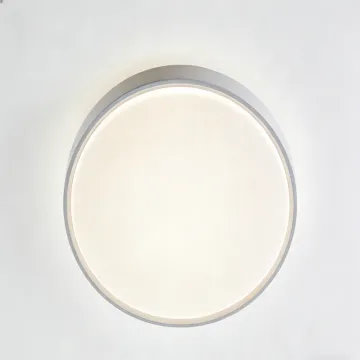 Wide spread ceiling light LED