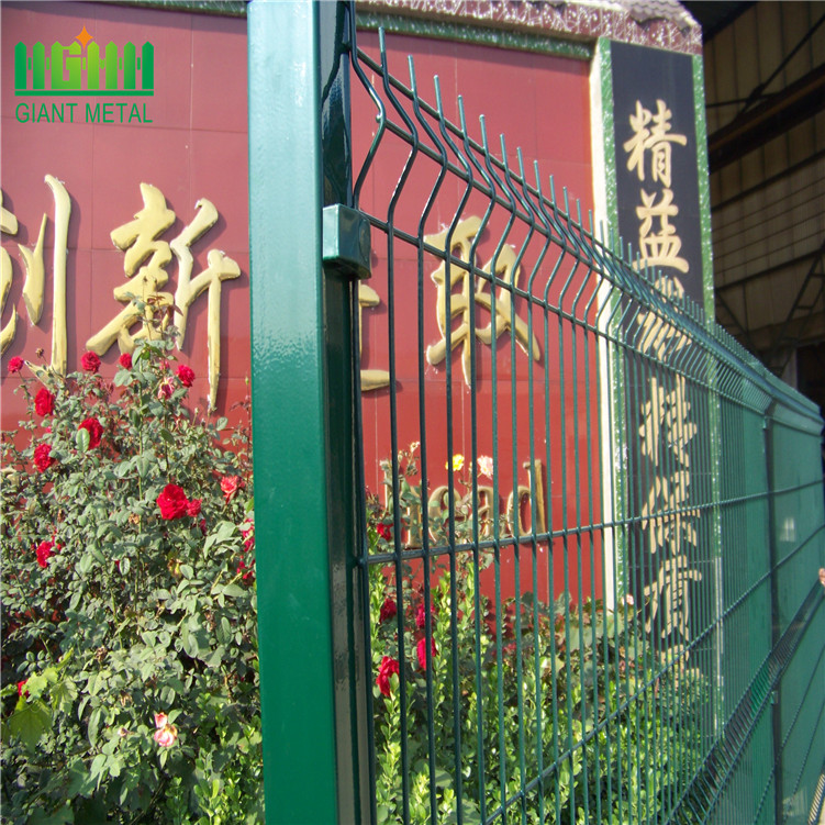 PE coated Galvanized 3D mesh fencing