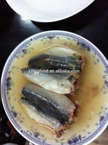 canned food mackerel in tomato sauce