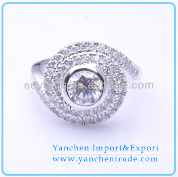 2014 Latest Design Hot Sale White CZ Diamond Engagement Ring with Rhodium Plated