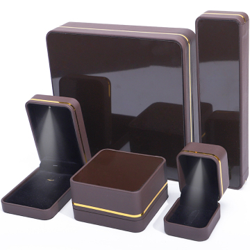 Luxury Brown Leather Ring LED Jewelry Storage Box