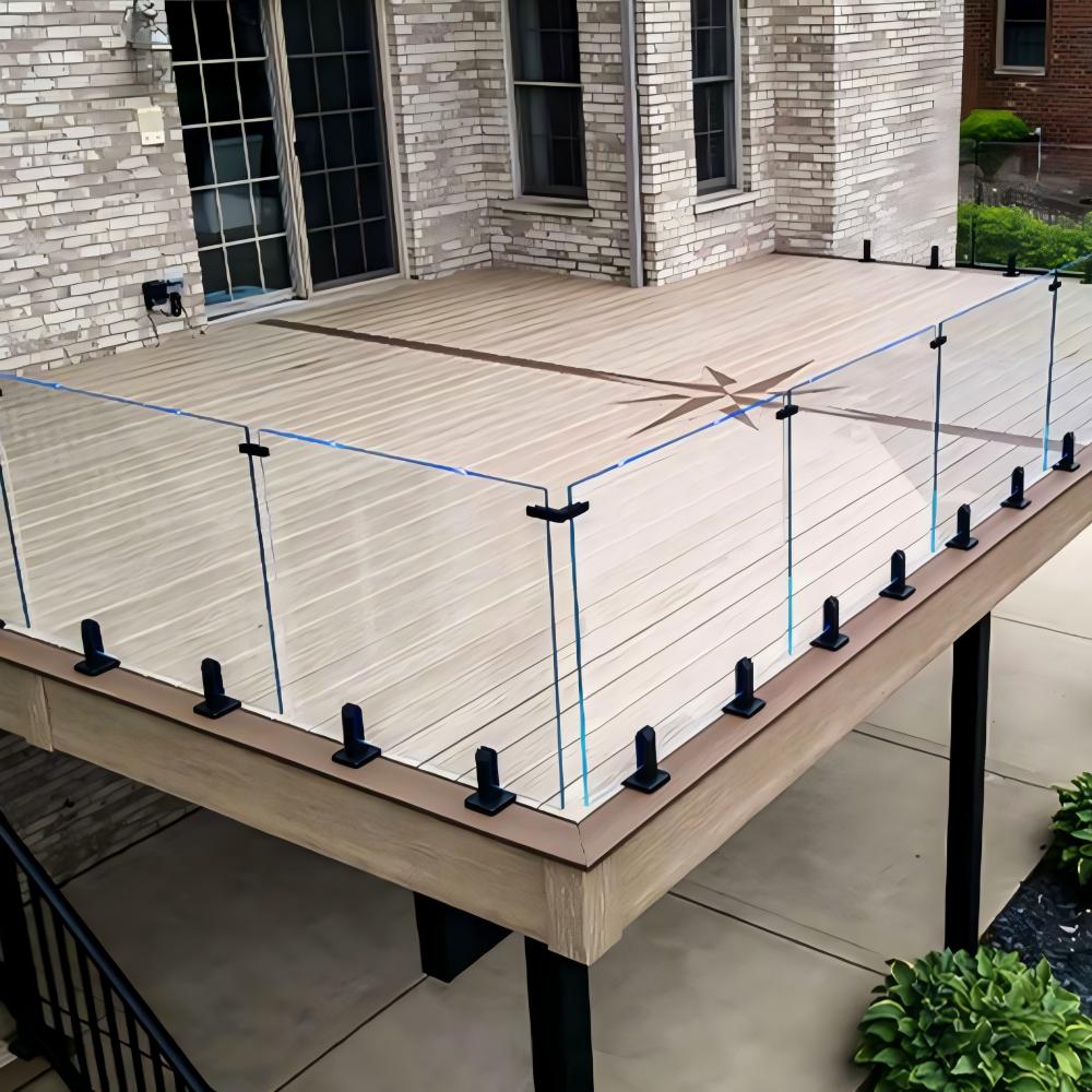 Balustrade PVB laminated glass