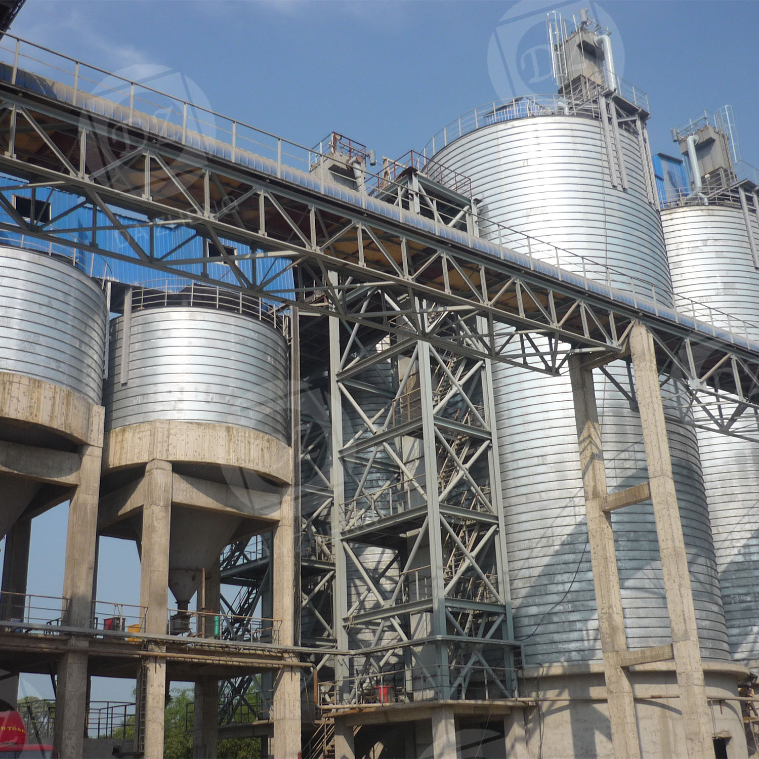 Склад за екологична стоманена плоча за строителни материали