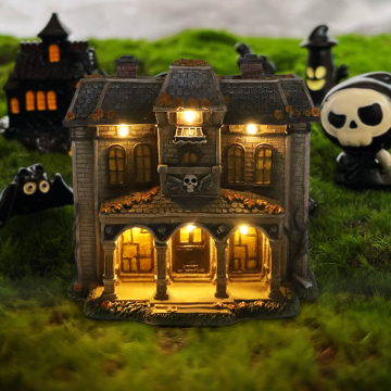 2024 Factory Wholesale Halloween Village Decor with Light Resin Props