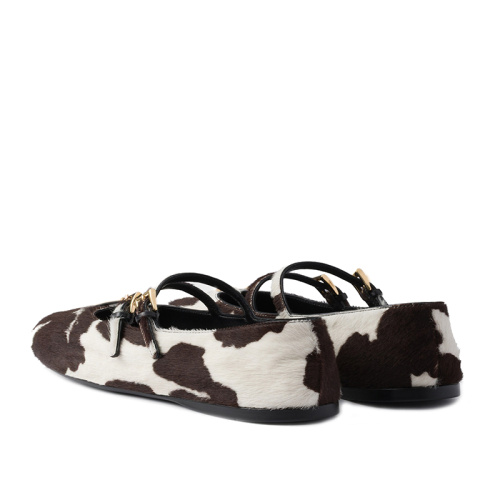 Trendy Cow Pattern Flat Shoes