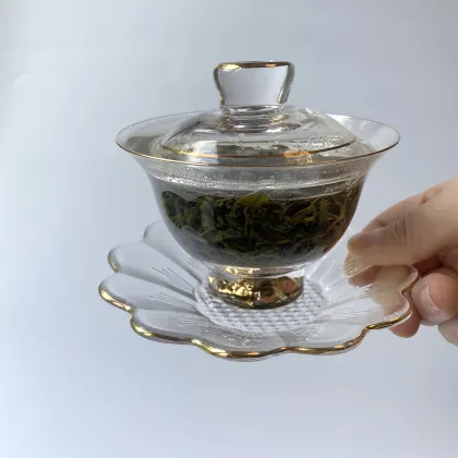 Oriental Style Ceramic Tea Cup with Crystal Glass for Hotels & Tea Sets