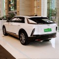 Cadillac Lyriq для средних и больших транспортных средств