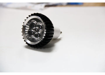 High Efficiency Power Supply Ip20 50-60hz Ac90-240v 5w Dimmable Led Spotlight Bulb