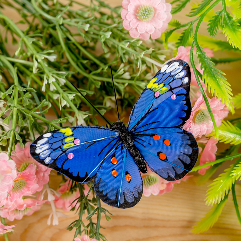 Butterfly paper roll craft