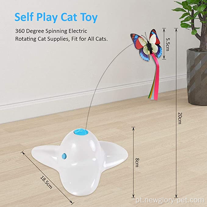 Exercício engraçado de borboleta de brinquedo de gato interativo