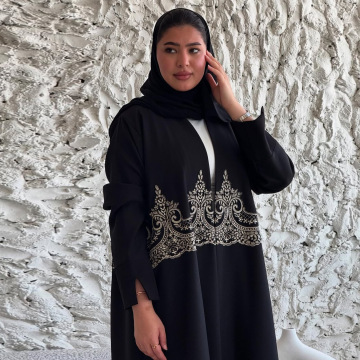 Kimono Abaya madow oo xarrago leh oo loogu talagalay Haweenka Muslimiinta ah