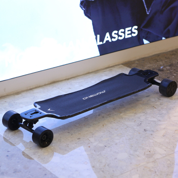 Powerful dual hub motor electric longboard