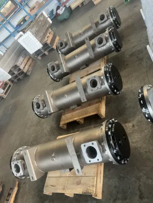 Aluminum shell and tube oil heat exchanger