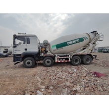 XCMG 12-cubic-meter Concrete Mixer Truck