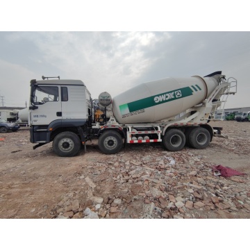 XCMG 12-cubic-meter Concrete Mixer Truck