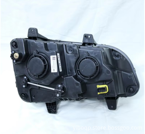 China Manufacture Supply Auto Truck Parts - Heavy Truck Headlights for Faw Jiefang J6P (3711015-91W/3711020-91W)