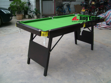 mini pool table