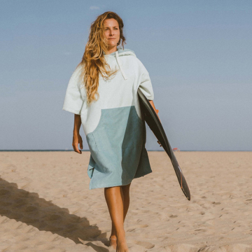 Quick Dry Surf Poncho: High-Quality Factory Wholesale Towel Poncho for Ultimate Convenience and Comfort