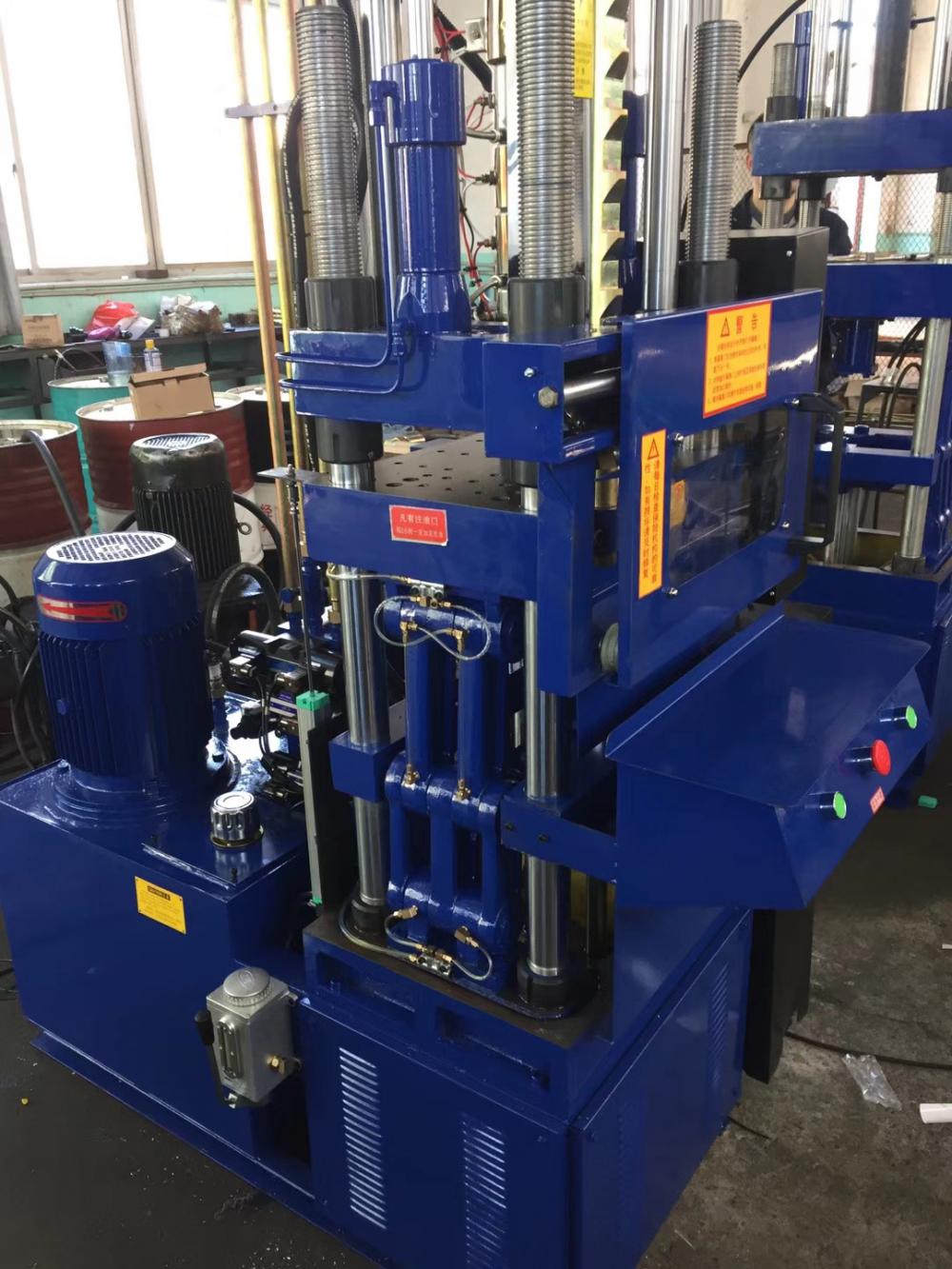 Glass leg frames vertical injection molding machine