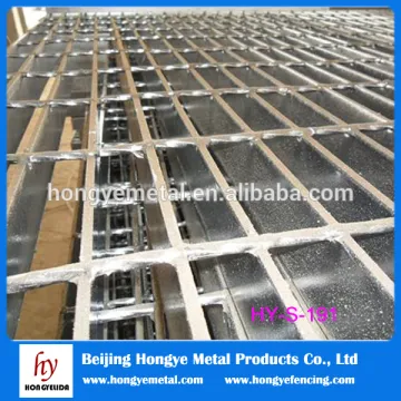 Catwalk steel grating