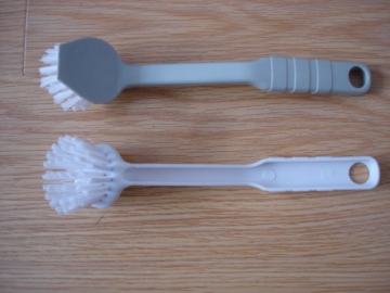 Dish brush