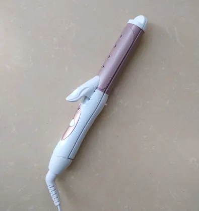 220V OEM Private Label Titanium Hair Iron