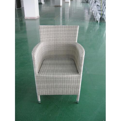 Outdoor PE Rattan Plastic Dining Table and Chair