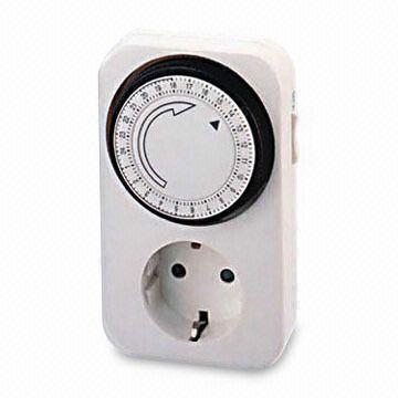 24 Hours Programmable Timer with 3,500W Maximum Power and 220 to 240V/50Hz Voltage