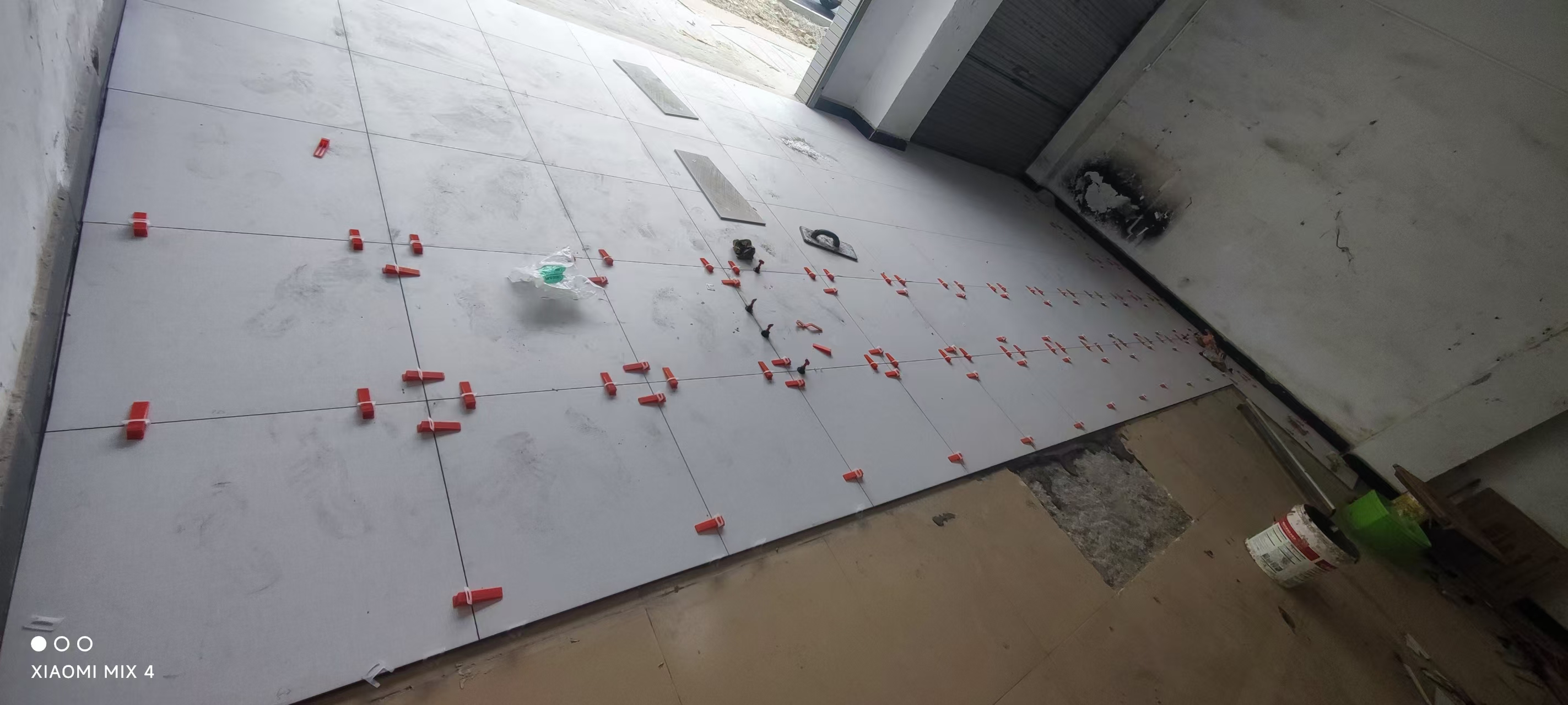 Use of tile leveler