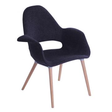 Sillón ergonómico moderno con base de madera hueca