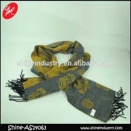 Ladies wool printing of fashion scarf