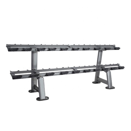 يستخدم نادي متعدد الوظائف رفع الأثقال رف الدمبل