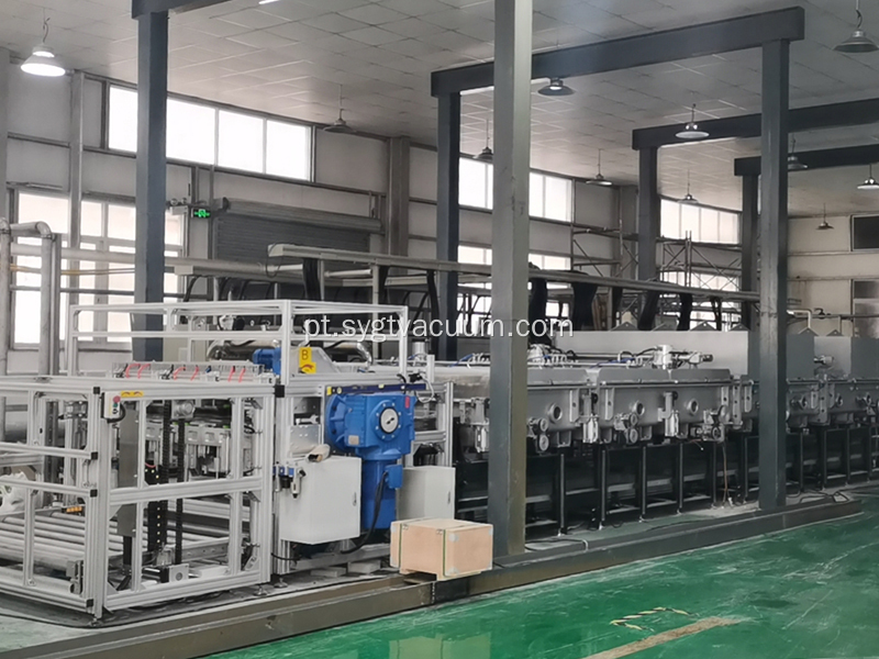 Forno de deposição de vapor físico a vácuo