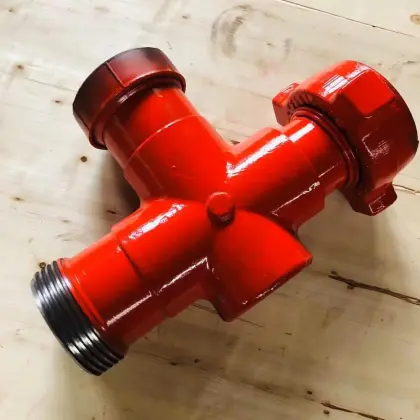 Internal thread three-way hardware fittings, oil pipe three-way