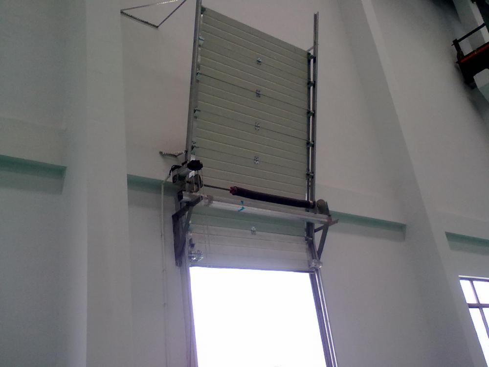 overhead sectional garage door